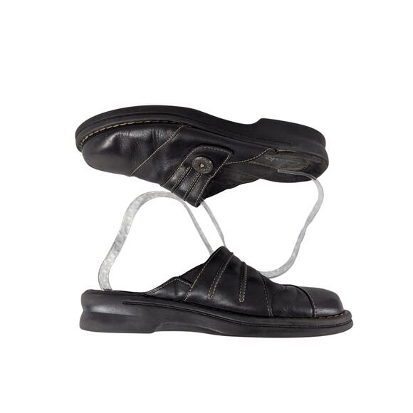 CLARKS! BLACK GENUINE LEATHER LAYERED W/BUTTON CLOGS MULES RUBBER SOLE! SZ 8M - Picture 7 of 10